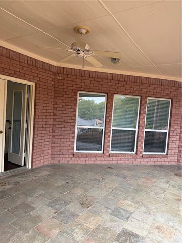 8925 Hunters Glen Trail, Fort Worth, TX 76120