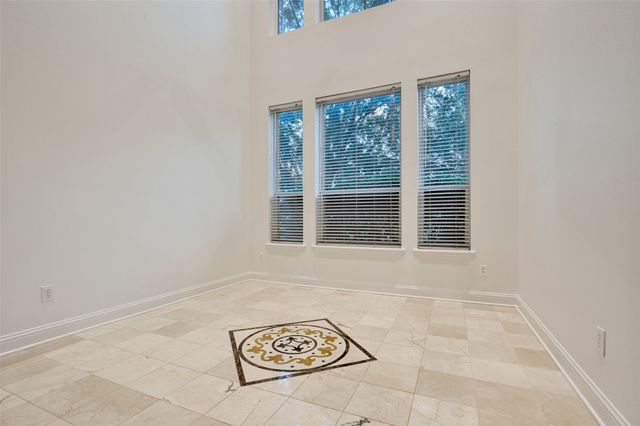 8925 Hunters Glen Trail, Fort Worth, TX 76120
