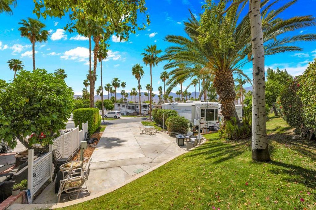 69411 Ramon Road 15, Cathedral City, CA 92234