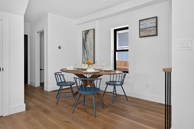 37 Kingston St A, Somerville, MA 02144