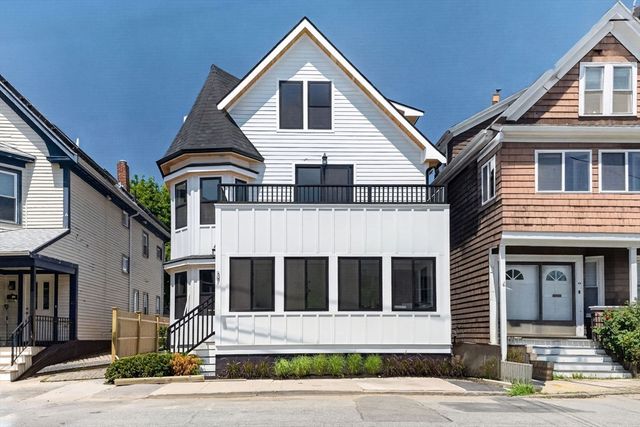 37 Kingston St A, Somerville, MA 02144