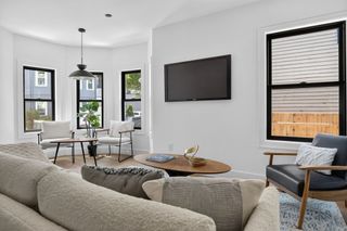 37 Kingston St A, Somerville, MA 02144