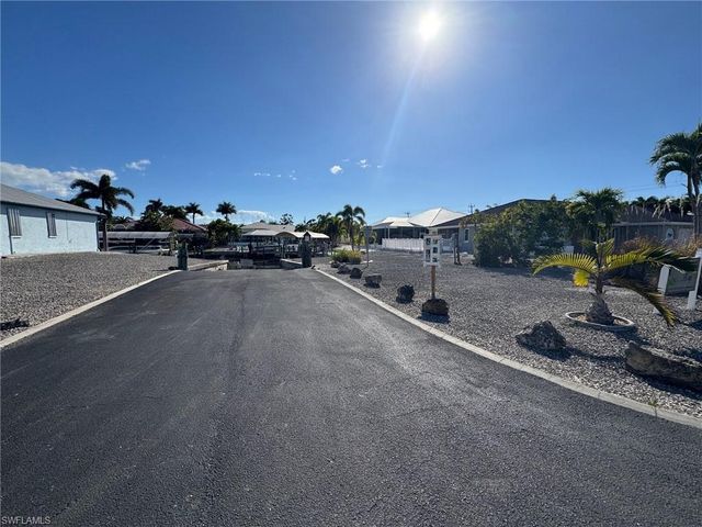 3716 Manatee DR, St. James City, FL 33956