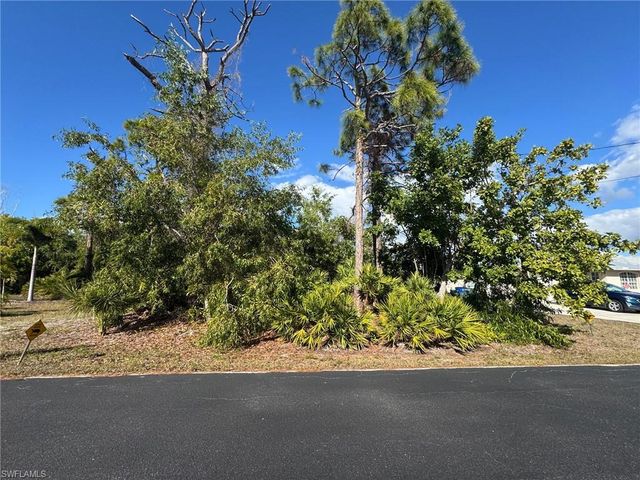 3716 Manatee DR, St. James City, FL 33956