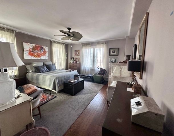 2666 E 73rd Street 8W, Chicago, IL 60649