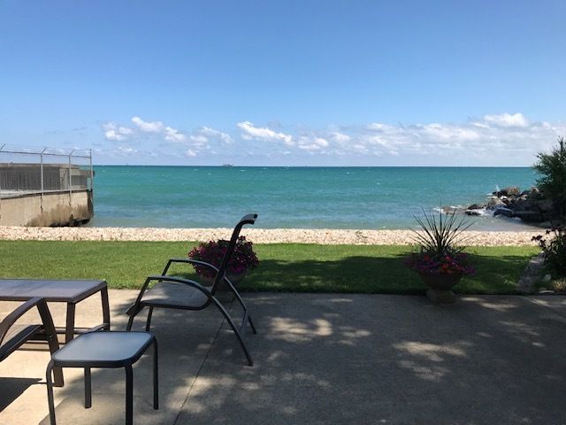 2666 E 73rd Street 8W, Chicago, IL 60649