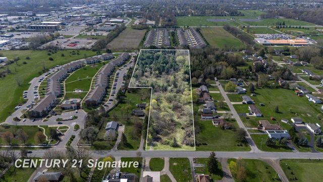 Schust Road, Saginaw Twp, MI 48603