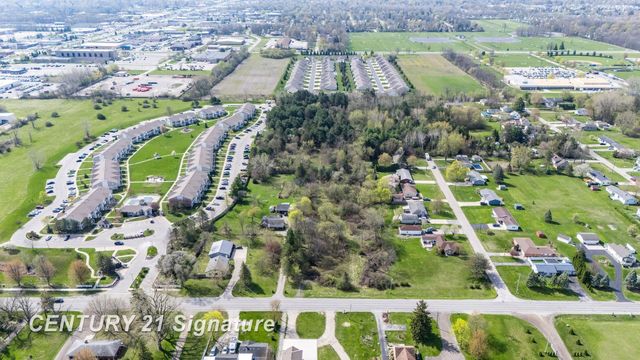 Schust Road, Saginaw Twp, MI 48603