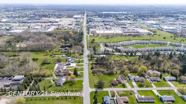 Schust Road, Saginaw Twp, MI 48603