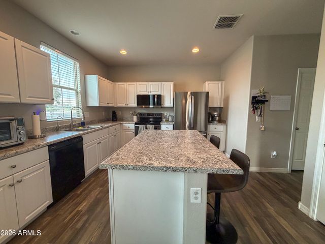 5480 W FULTON Street, Phoenix, AZ 85043