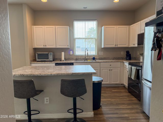 5480 W FULTON Street, Phoenix, AZ 85043