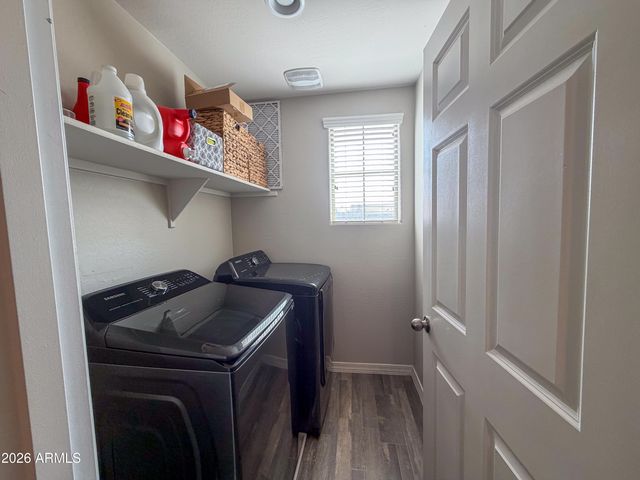 5480 W FULTON Street, Phoenix, AZ 85043