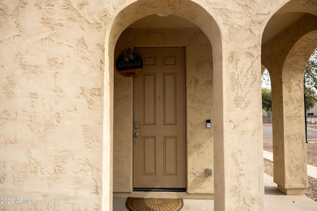 5480 W FULTON Street, Phoenix, AZ 85043