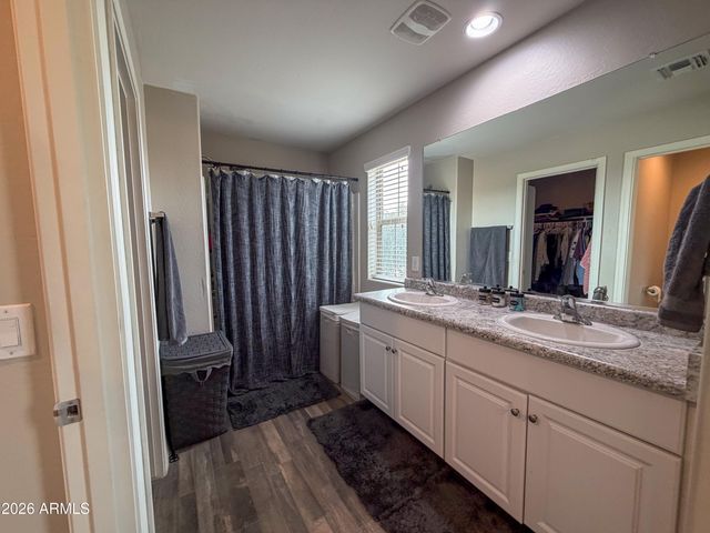 5480 W FULTON Street, Phoenix, AZ 85043