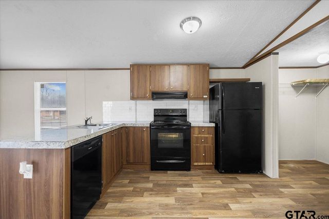 307 ST JOSEPH ST, Athens, TX 75751