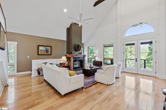 109 Bumsa Place, Pickens, SC 29671