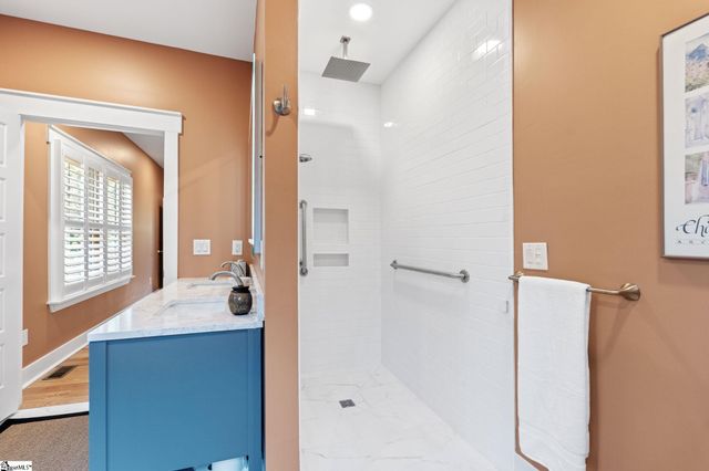 109 Bumsa Place, Pickens, SC 29671