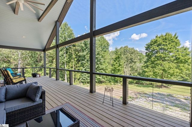 109 Bumsa Place, Pickens, SC 29671