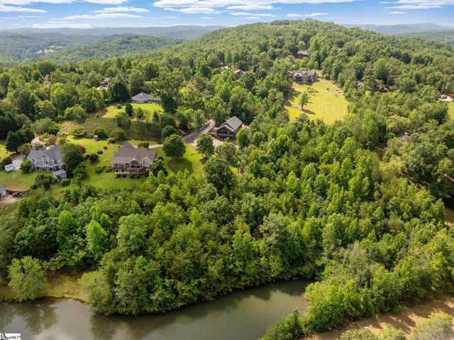 109 Bumsa Place, Pickens, SC 29671