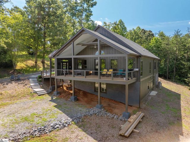 109 Bumsa Place, Pickens, SC 29671