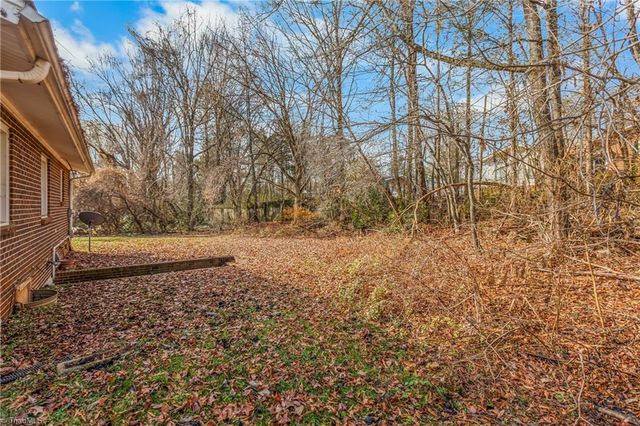 2310 Blecker Drive, Winston-salem, NC 27107