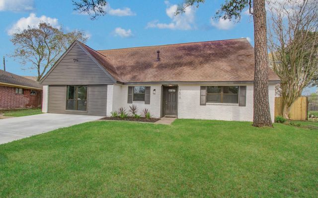 7510 Troulon Drive, Houston, TX 77074