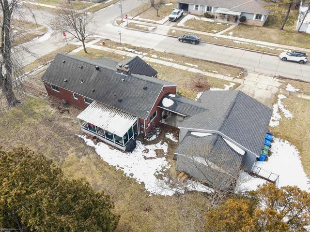 28540 Roan Drive, Warren, MI 48093