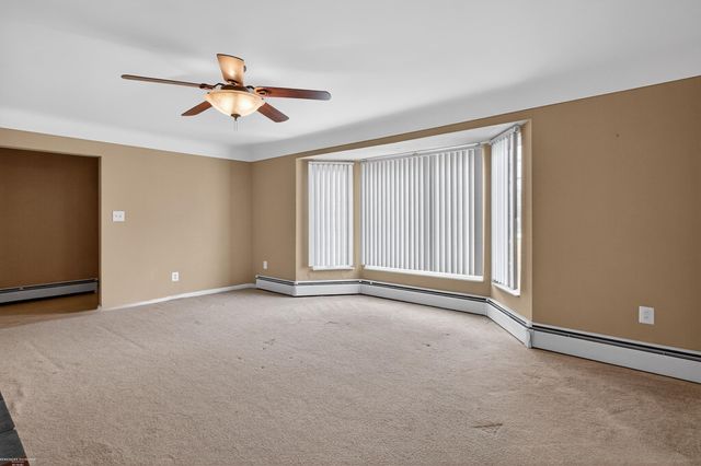 28540 Roan Drive, Warren, MI 48093