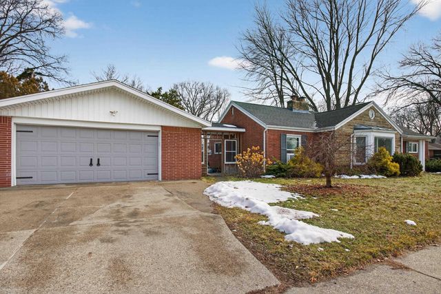28540 Roan Drive, Warren, MI 48093