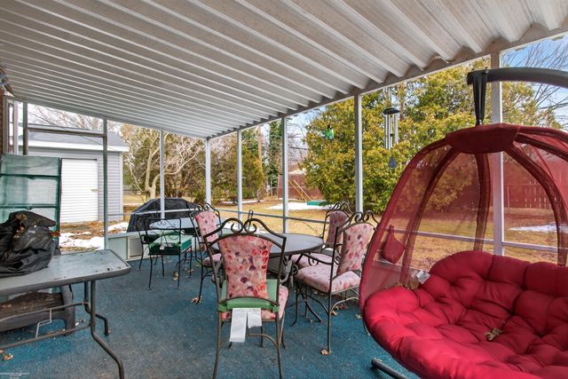 28540 Roan Drive, Warren, MI 48093