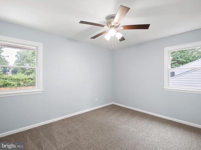 1303 GREENLEAF RD, Wilmington, DE 19805