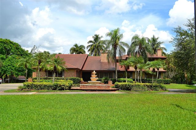 6200 SW 183rd Way, Southwest Ranches, FL 33331