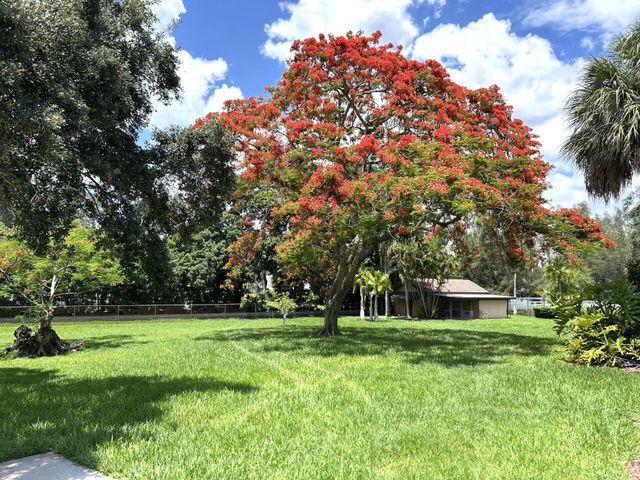 6200 SW 183rd Way, Southwest Ranches, FL 33331