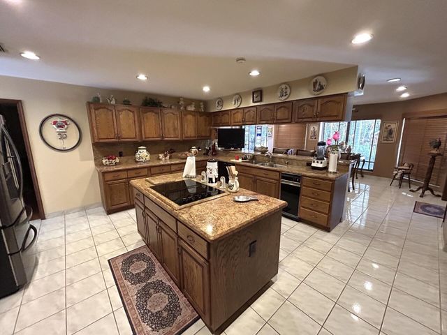 6200 SW 183rd Way, Southwest Ranches, FL 33331