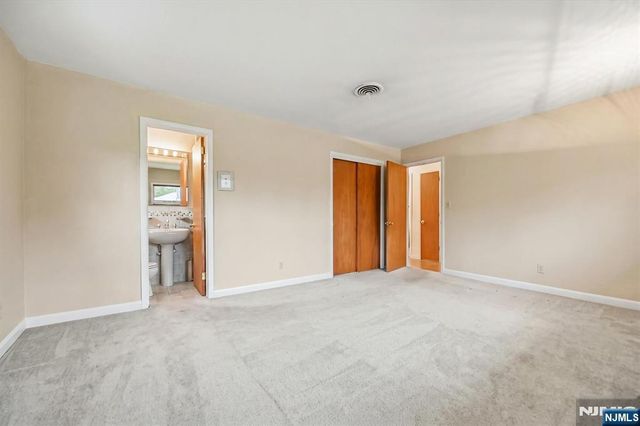 46 Standish Road, Hillsdale, NJ 07642