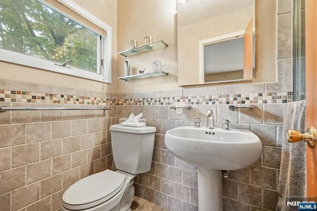 46 Standish Road, Hillsdale, NJ 07642