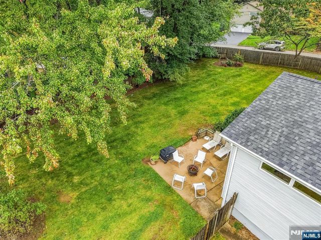 46 Standish Road, Hillsdale, NJ 07642