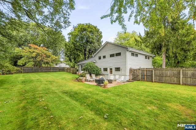 46 Standish Road, Hillsdale, NJ 07642