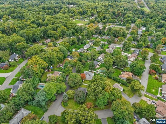 46 Standish Road, Hillsdale, NJ 07642