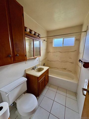 5041 Canosa Ave, San Diego, CA 92117