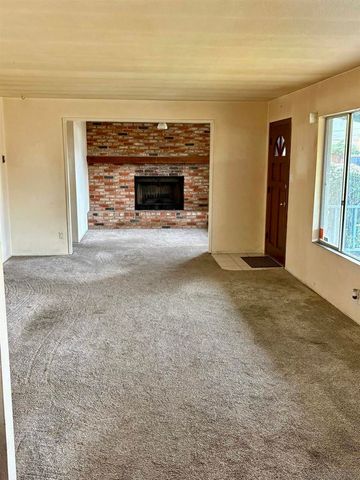 5041 Canosa Ave, San Diego, CA 92117