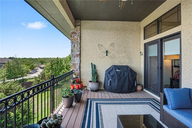 19405 W 102nd Street, Lenexa, KS 66220