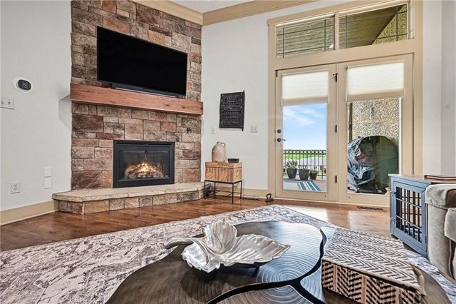 19405 W 102nd Street, Lenexa, KS 66220