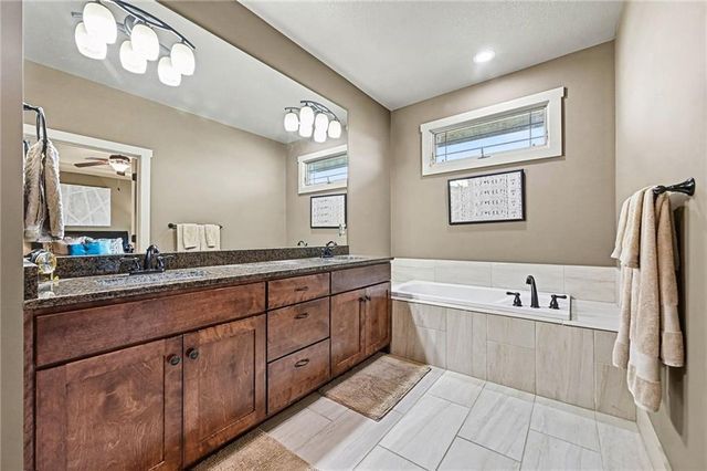 19405 W 102nd Street, Lenexa, KS 66220