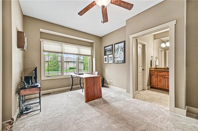 19405 W 102nd Street, Lenexa, KS 66220