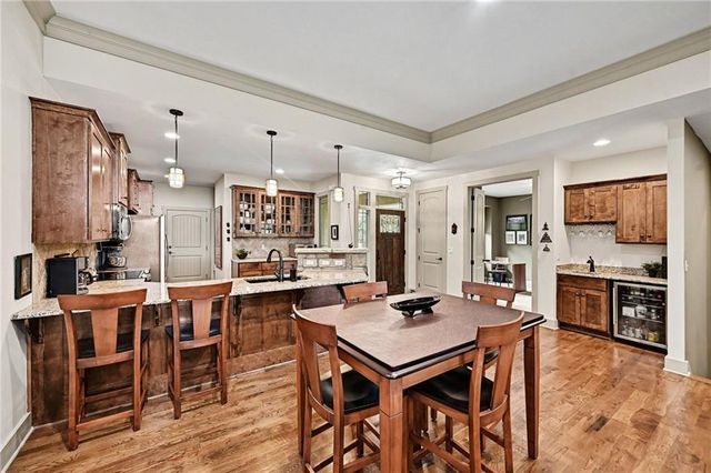 19405 W 102nd Street, Lenexa, KS 66220