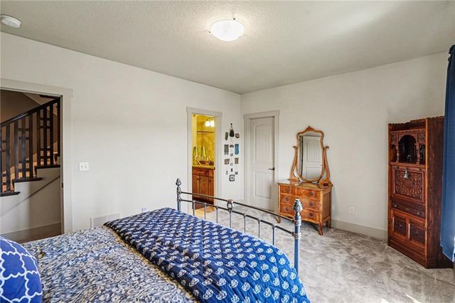 19405 W 102nd Street, Lenexa, KS 66220