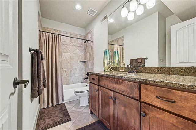 19405 W 102nd Street, Lenexa, KS 66220