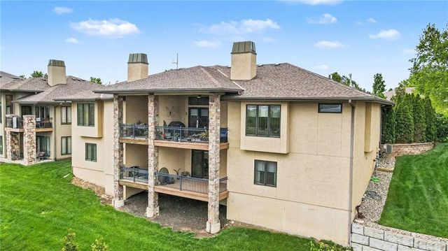 19405 W 102nd Street, Lenexa, KS 66220