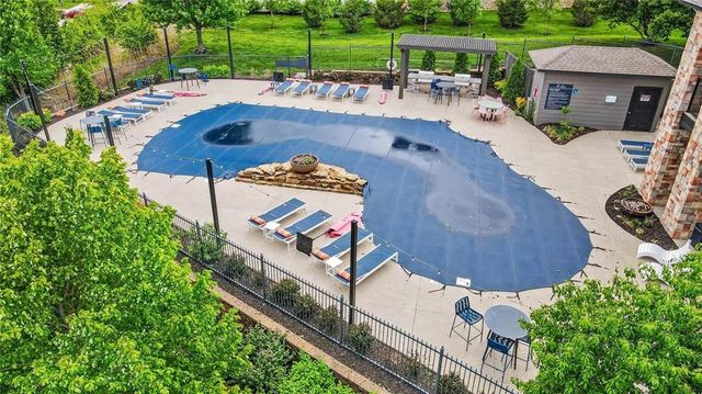 19405 W 102nd Street, Lenexa, KS 66220